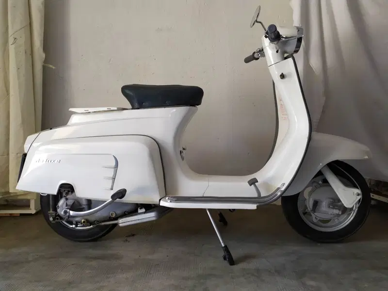 Lambretta J50 Deluxe (3)