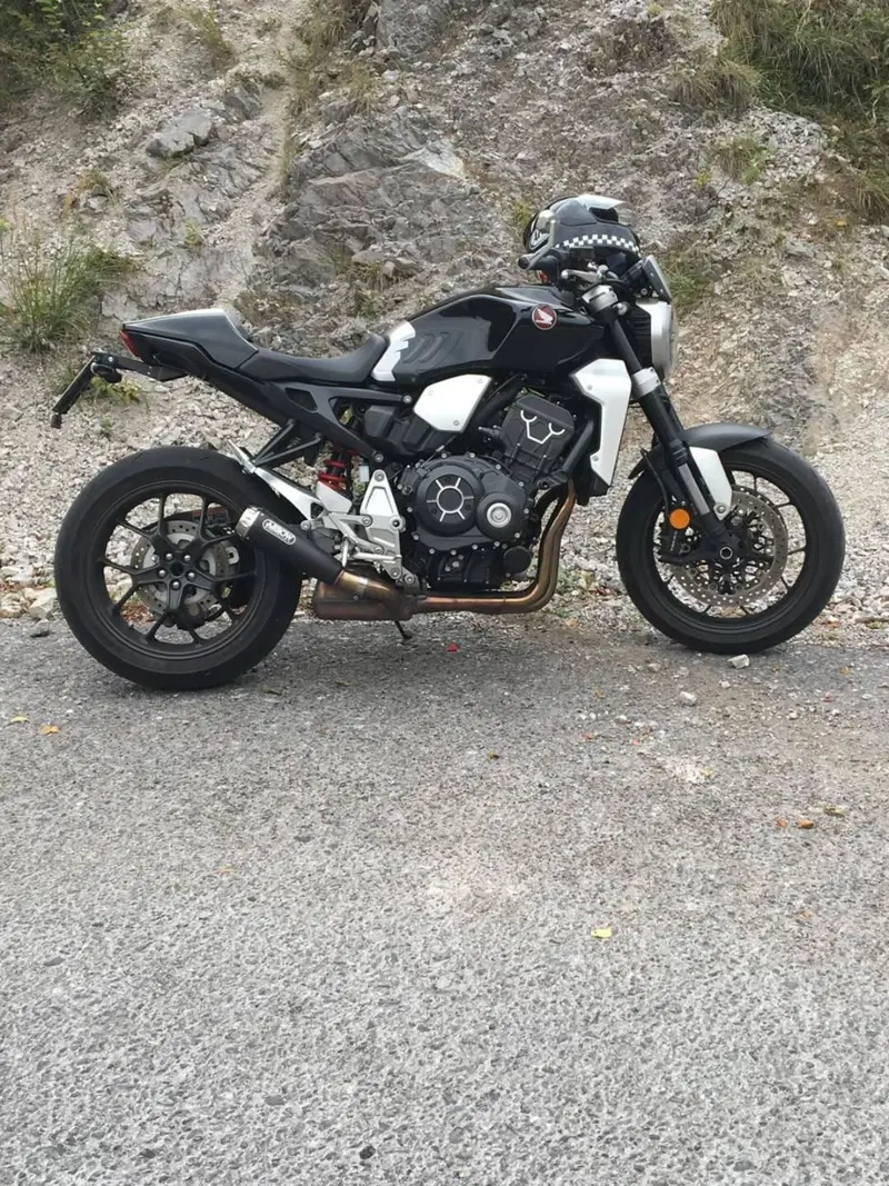Honda CB 1000 R + Neo Sport Cafè (2019 - 20)