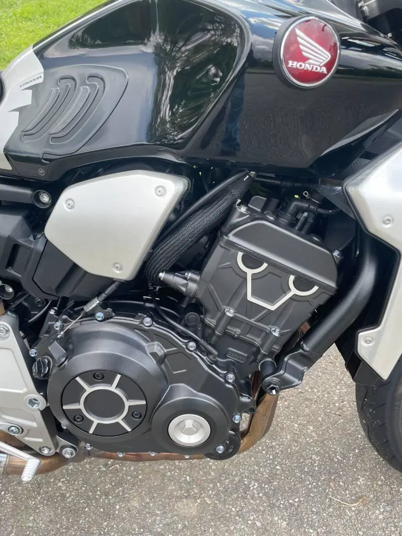 Honda CB 1000 R + Neo Sport Cafè (2019 - 20) (4)