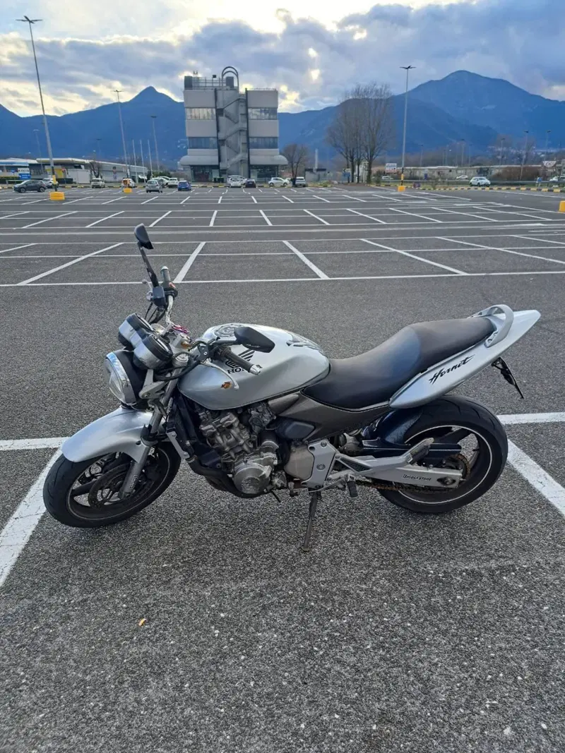 Honda CBF 600 (2004 - 06) (5)