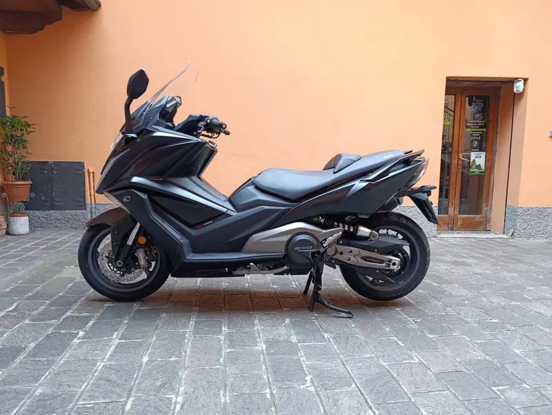 Kymco AK 550 ETS (2021 - 26)