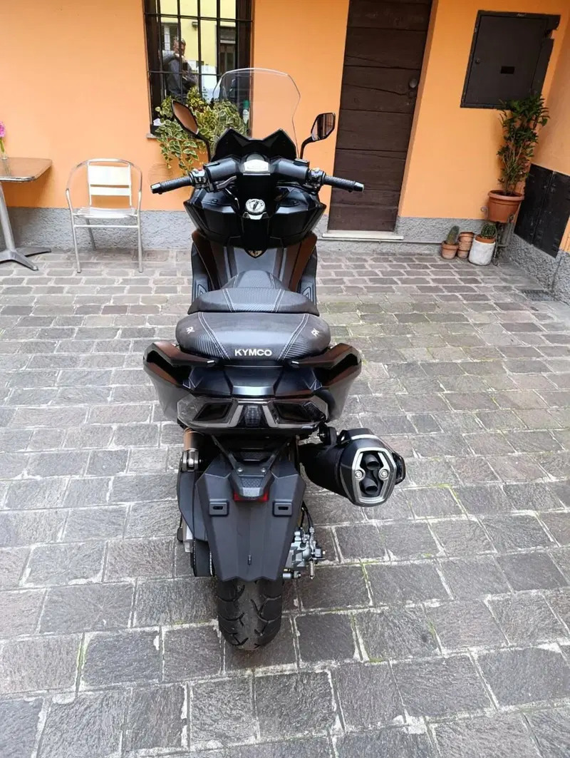 Kymco AK 550 ETS (2021 - 26) (4)