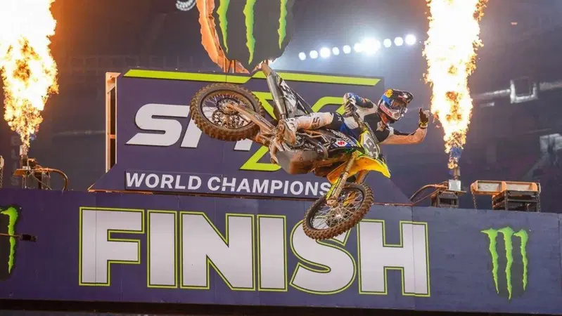 DopoGP SX &amp; MX: il debutto di Herlings, la vittoria di Gajser e la magia di Roczen! [VIDEO] 