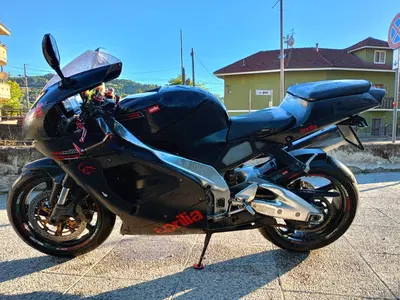 Aprilia RSV 1000 (2000 - 01) usata