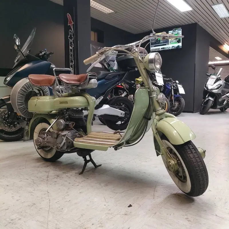 Lambretta 125 D (3)