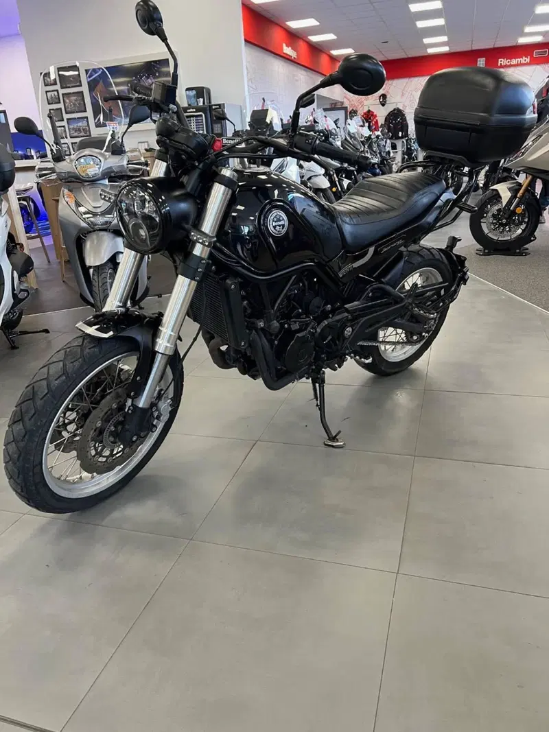 Benelli Leoncino 500 (2021 - 25)