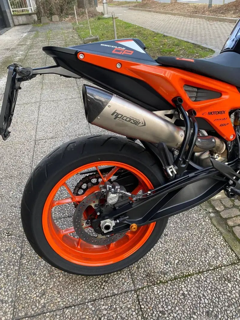 KTM 890 Duke GP (2022 - 23) (9)