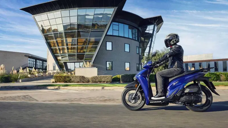 Honda SH 150 Vetro (2026) (2)