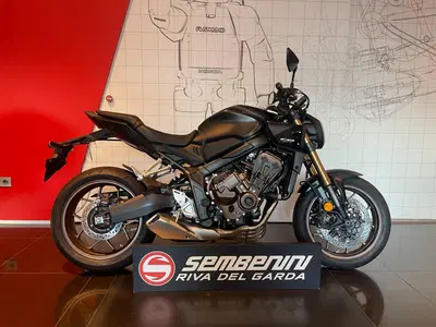 Honda CB 650 R E-Clutch (2024 - 26) nuova
