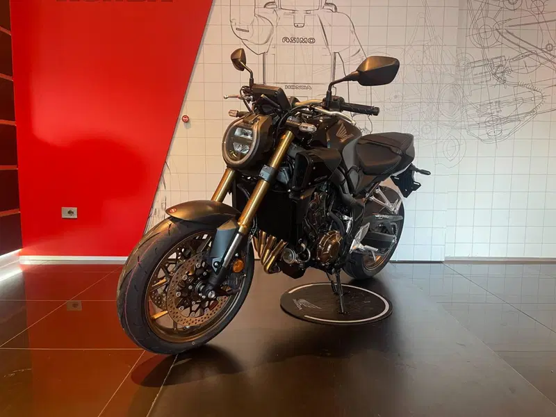 Honda CB 650 R E-Clutch (2024 - 26) (5)