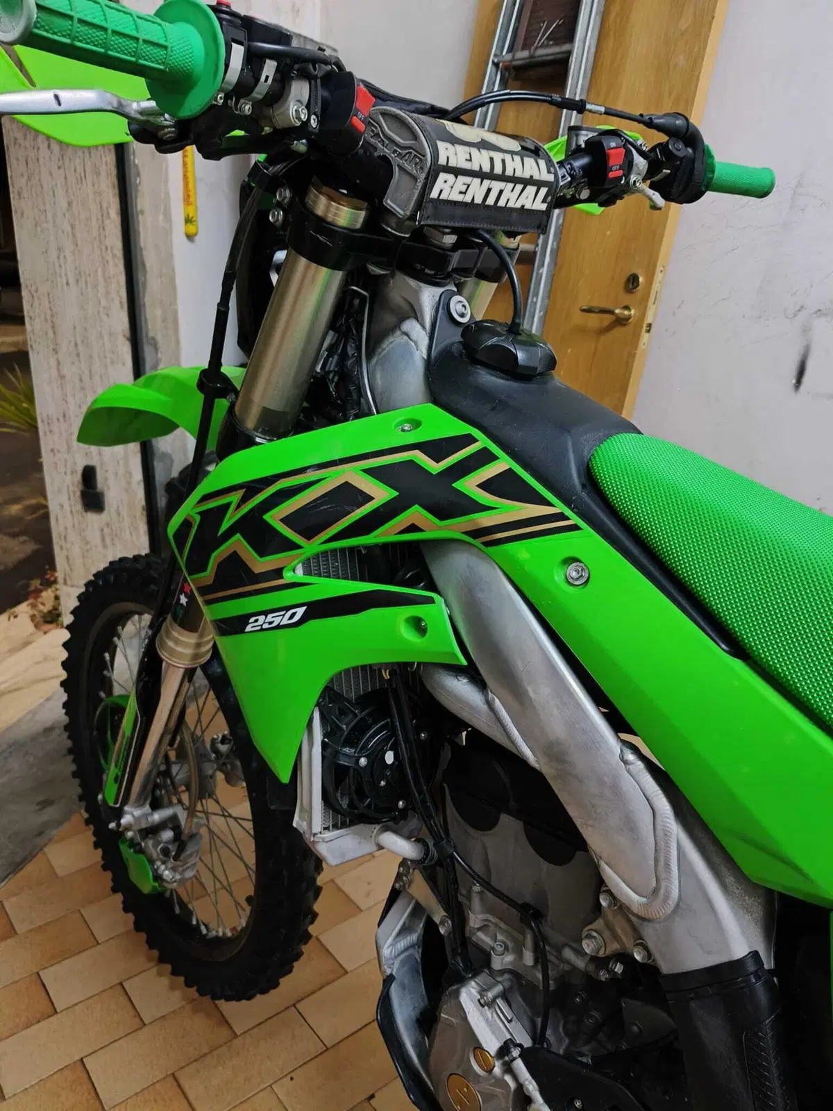 Kawasaki KX250F (2021) (3)