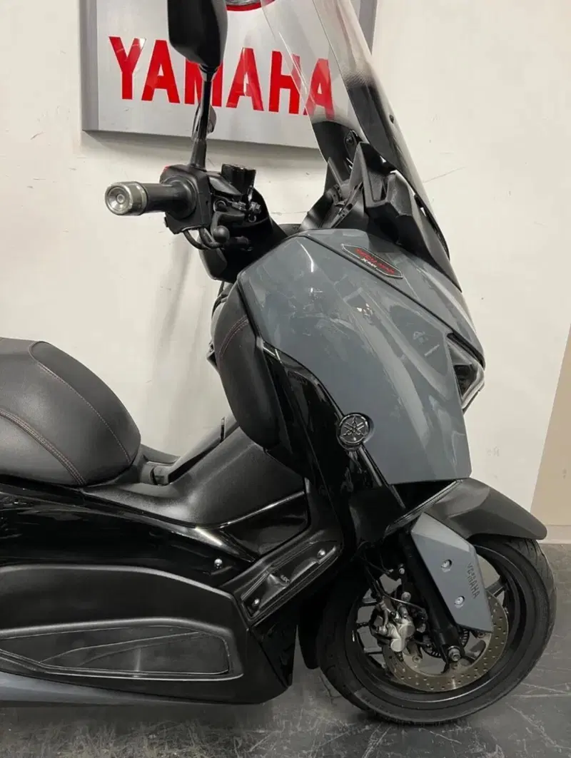 Yamaha X-Max 300 Tech Max (2021 - 24) (6)