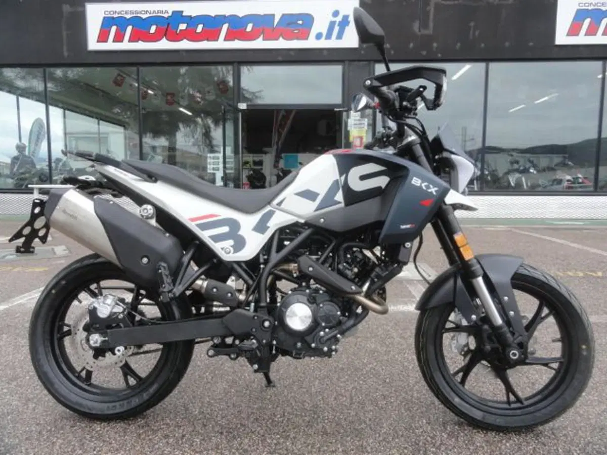 Benelli BKX 125 S (2026)