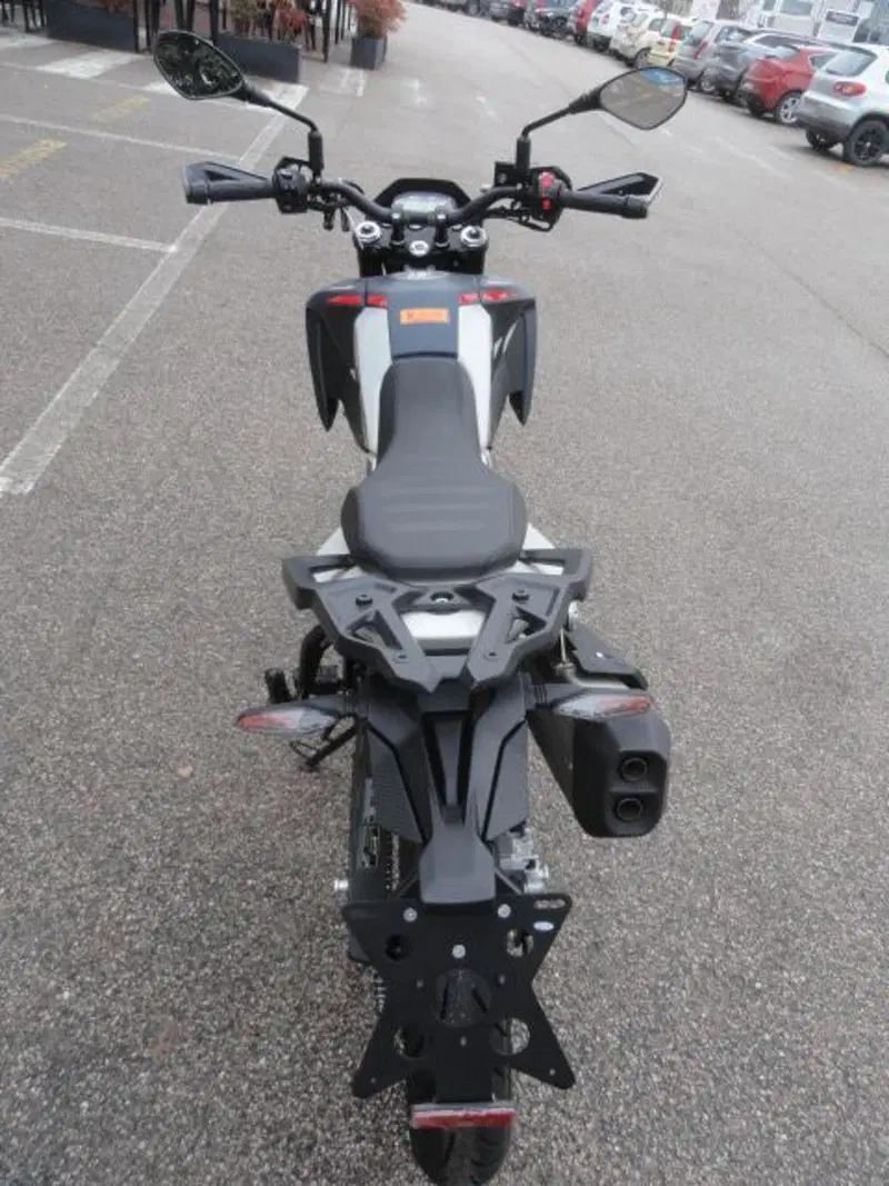 Benelli BKX 125 S (2026) (7)