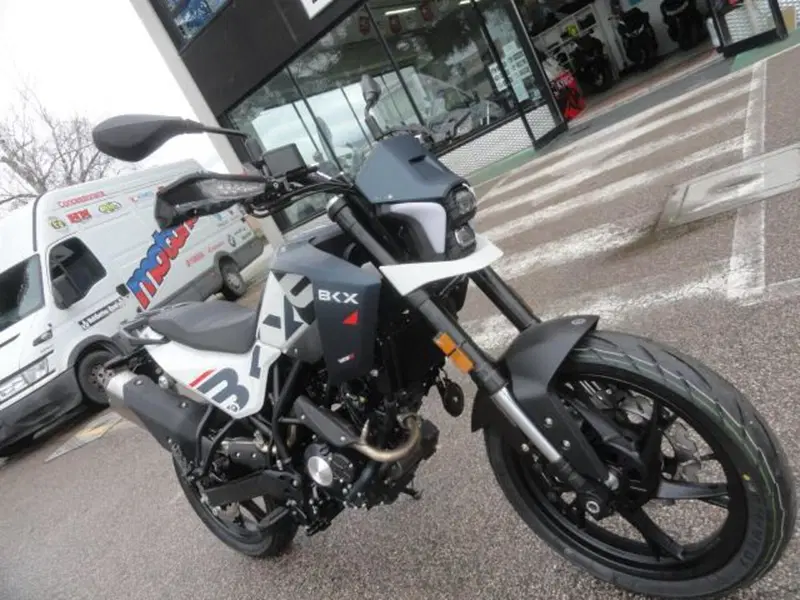 Benelli BKX 125 S (2026) (2)