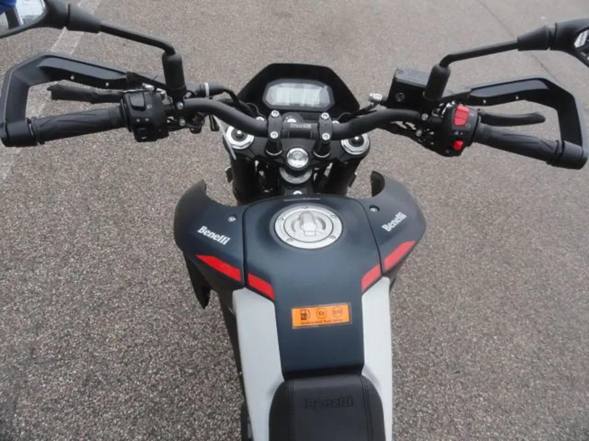 Benelli BKX 125 S (2026) (10)