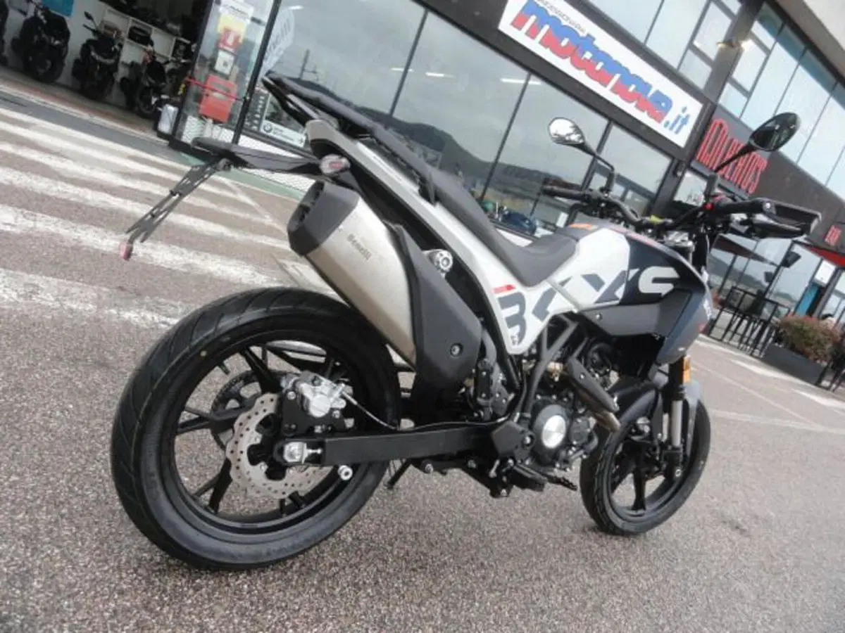 Benelli BKX 125 S (2026) (8)
