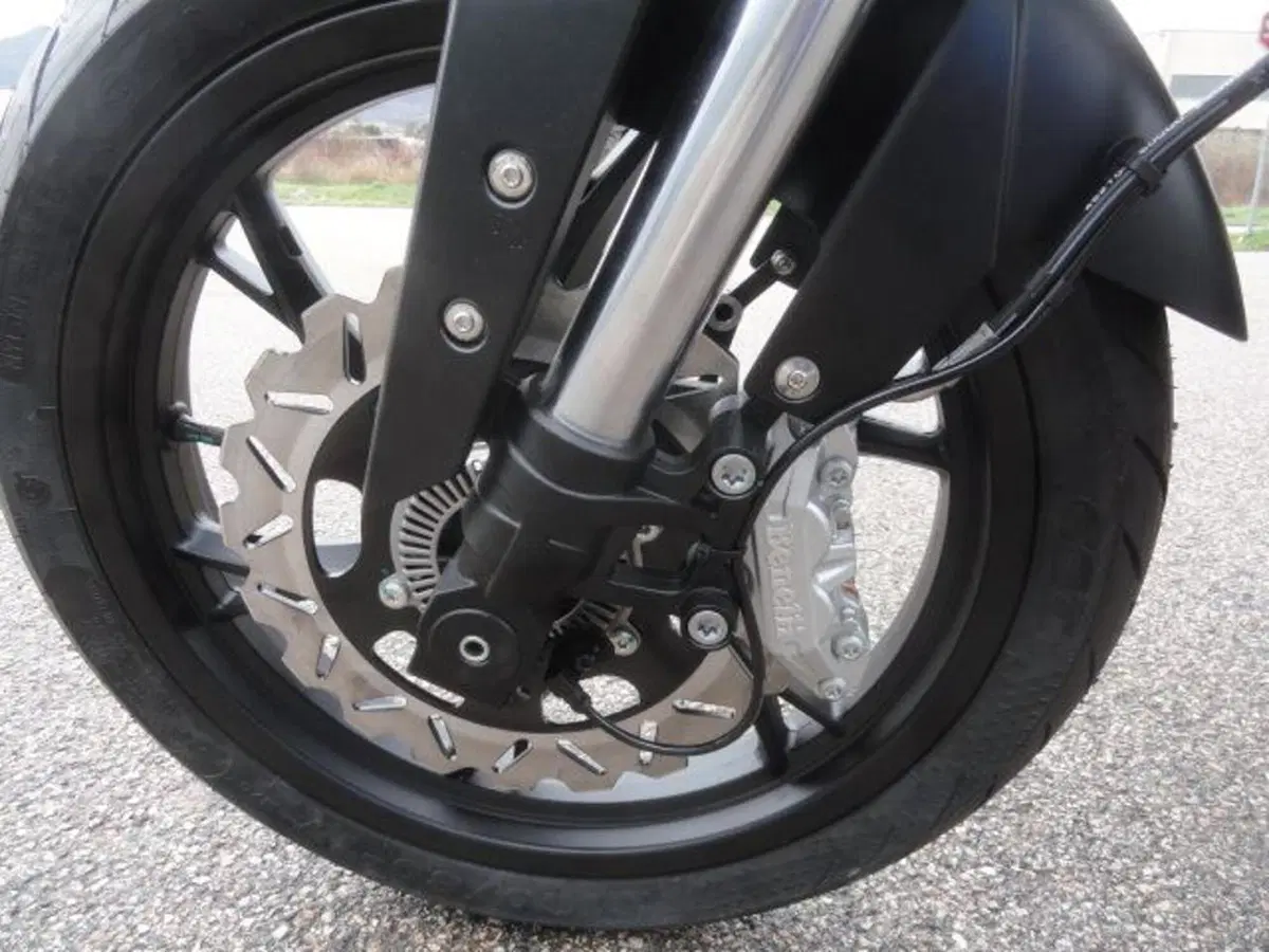Benelli BKX 125 S (2026) (11)
