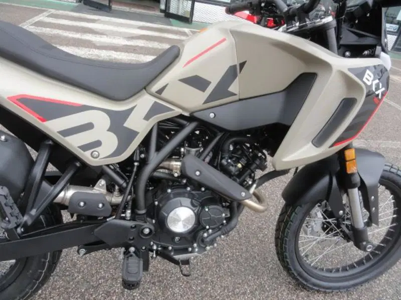 Benelli BKX 125 (2026) (9)