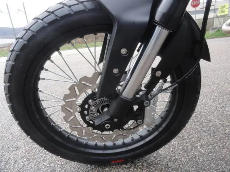 Benelli BKX 125 (2026) (13)
