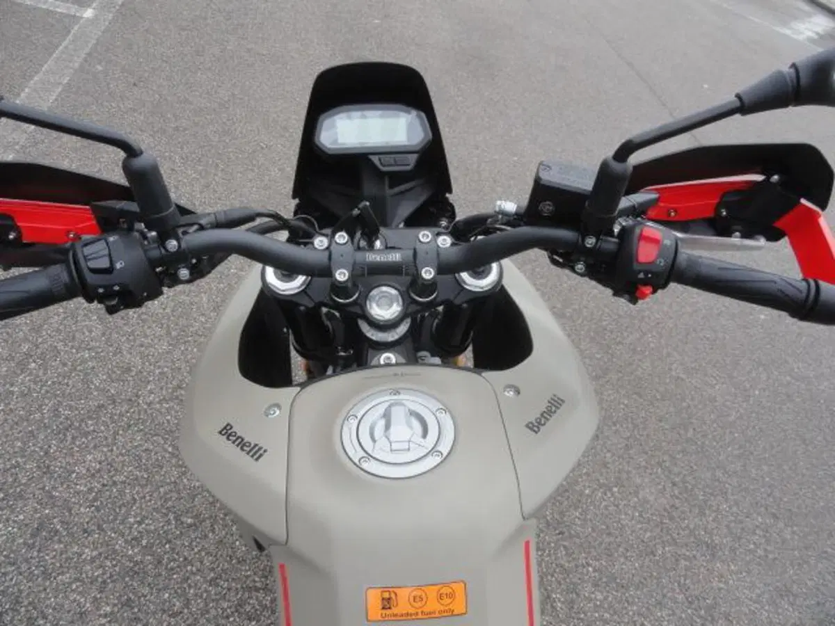 Benelli BKX 125 (2026) (11)