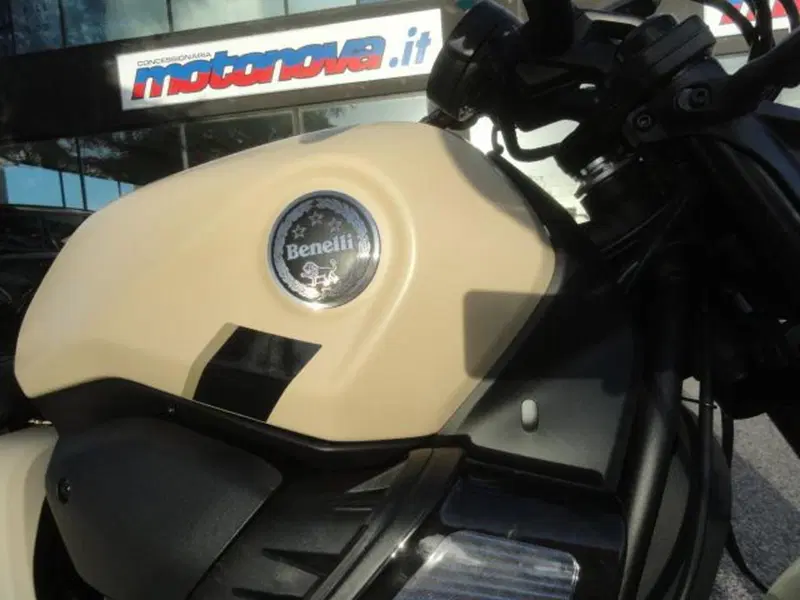 Benelli Leoncino 400 Bobber (2026) (11)