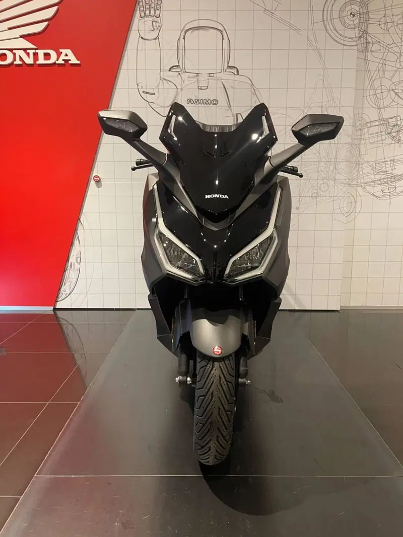 Honda Forza 350 (2025 - 26) (3)