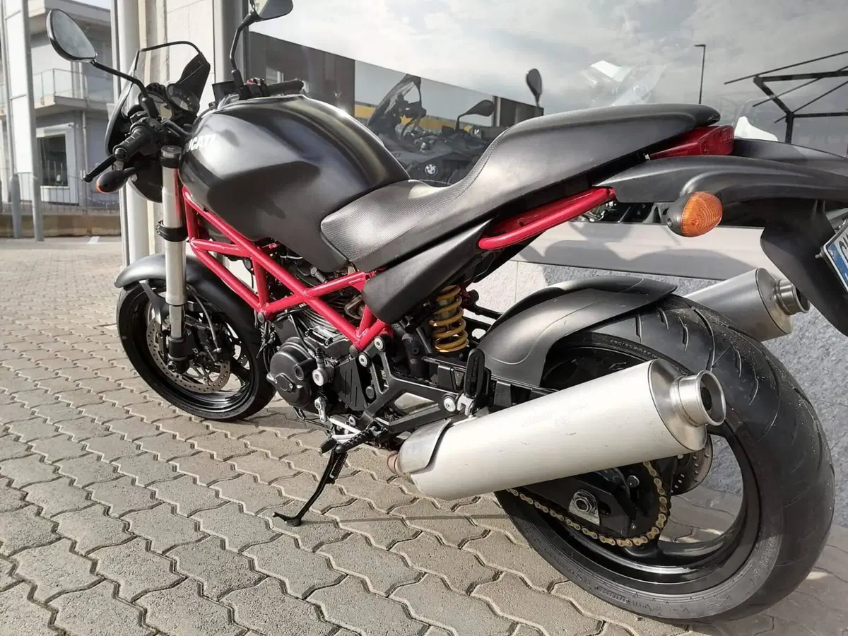 Ducati Monster 695 (2006 - 08) (3)