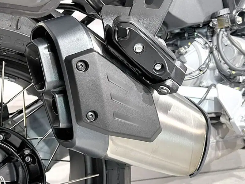 Moto Guzzi Stelvio (2024 - 26) (3)