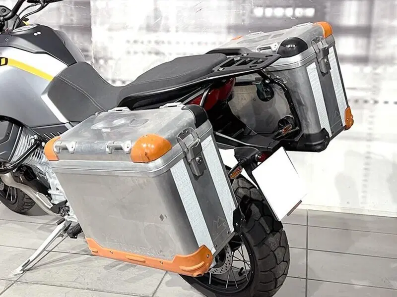 Moto Guzzi Stelvio (2024 - 26) (4)