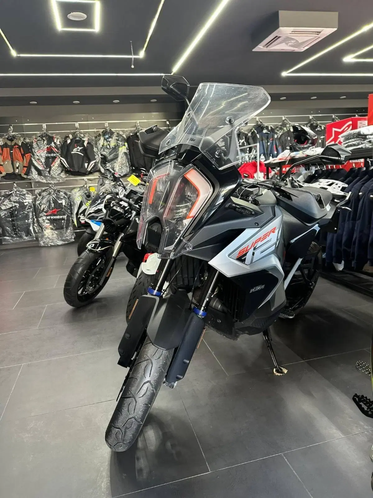 KTM 1290 Super Adventure S (2022 - 25) (2)