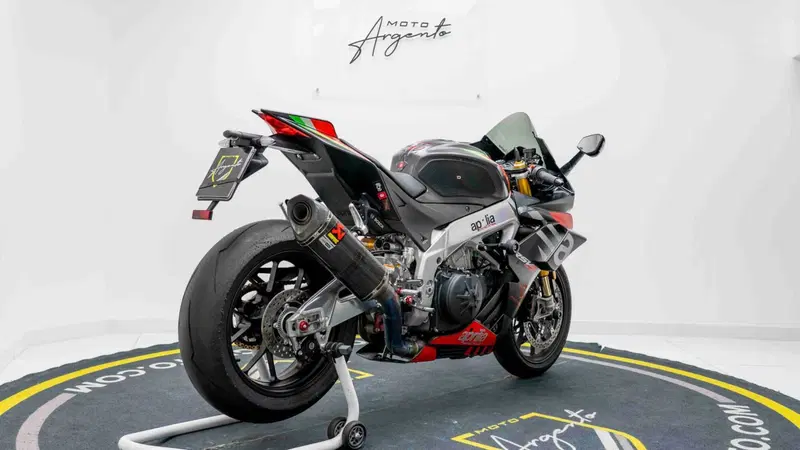 Aprilia RSV4 1100 Factory (2019 - 20) (4)