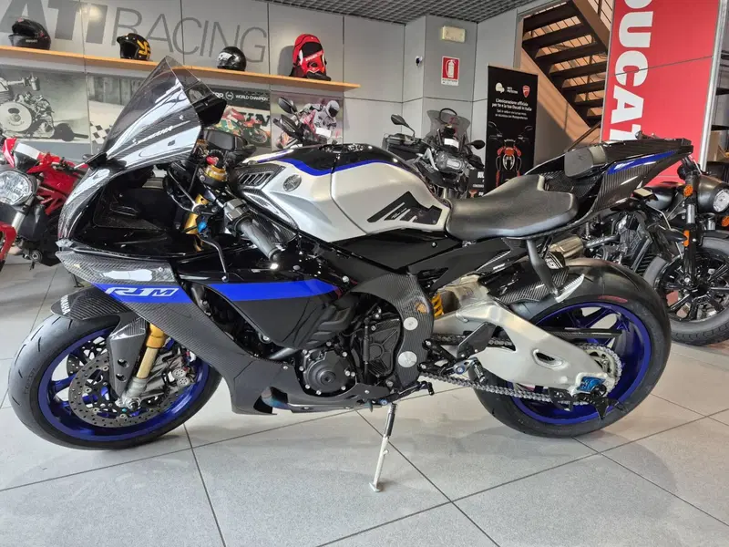 Yamaha YZF R1M (2020 - 25) (4)