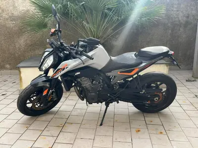KTM 790 Duke L (2023 - 24) usata