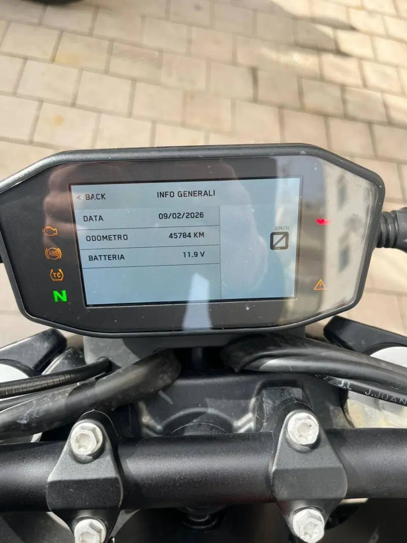 KTM 790 Duke L (2023 - 24) (4)