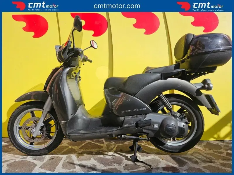 Aprilia Scarabeo 250 (2005 - 06) (3)