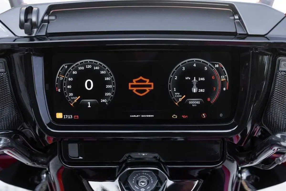 HARLEY-DAVIDSON Street Glide, Road Glide e Pan America LIMITED 2026: il TEST (13)