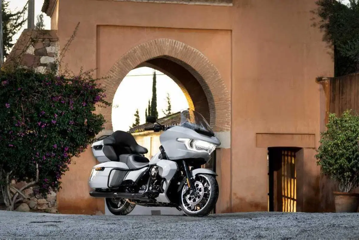 HARLEY-DAVIDSON Street Glide, Road Glide e Pan America LIMITED 2026: il TEST (22)