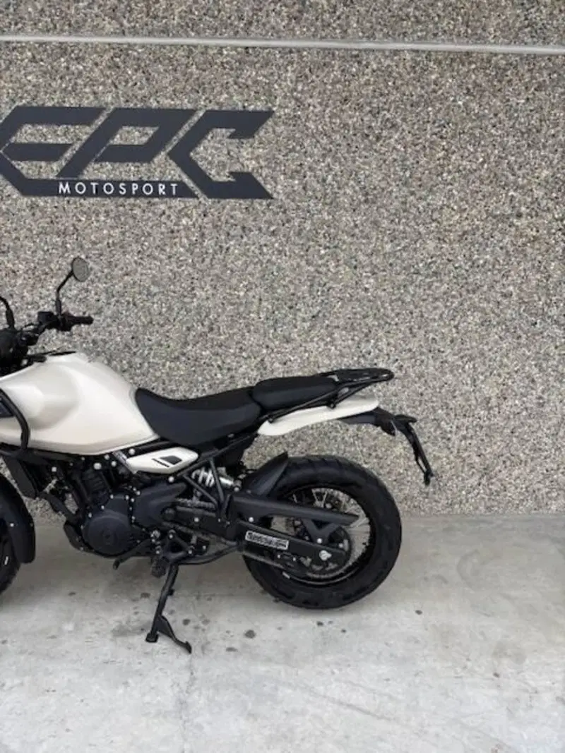 Royal Enfield Himalayan 450 (2024 - 26) (4)