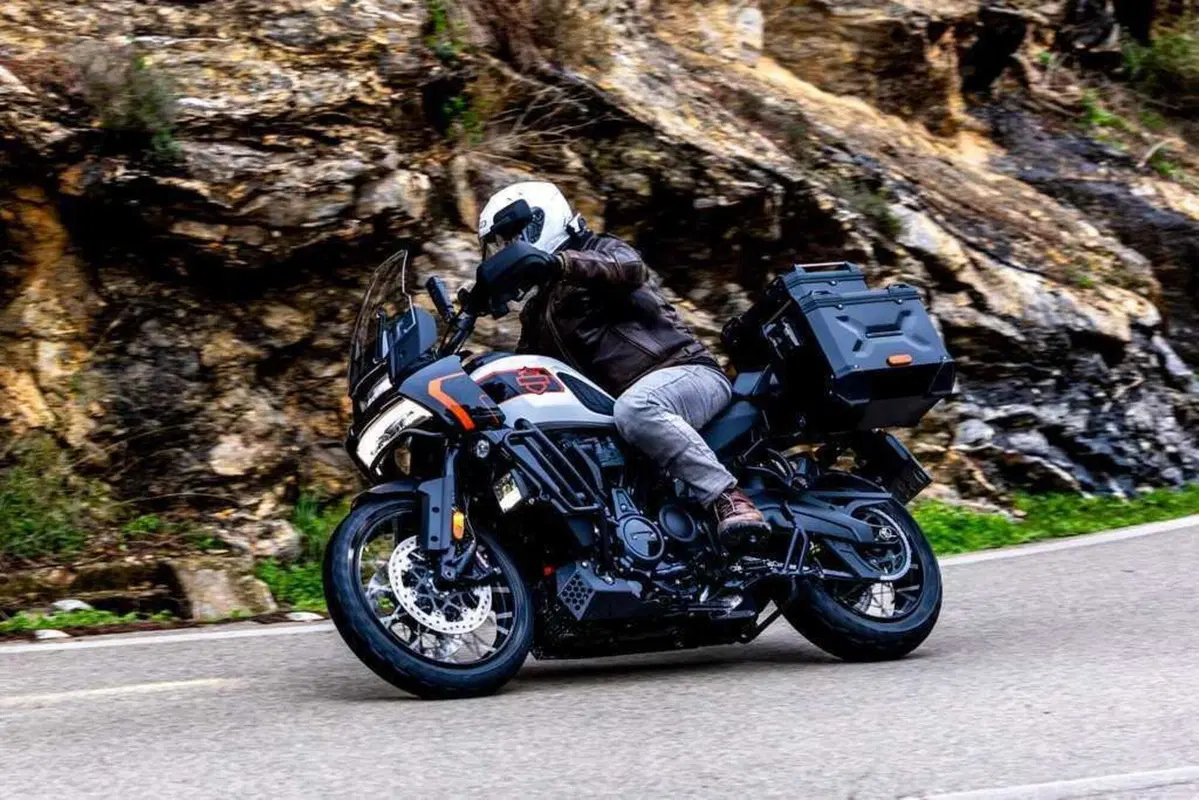 HARLEY-DAVIDSON Street Glide, Road Glide e Pan America LIMITED 2026: il TEST (12)