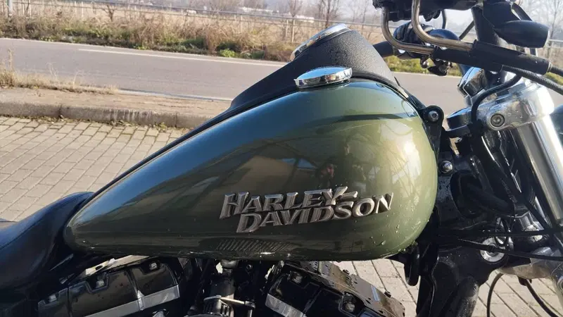 Harley-Davidson 1584 Street Bob (2008 - 15) - FXDB (2)