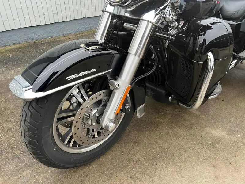 Harley-Davidson Tri Glide Ultra (2021 - 26) (17)