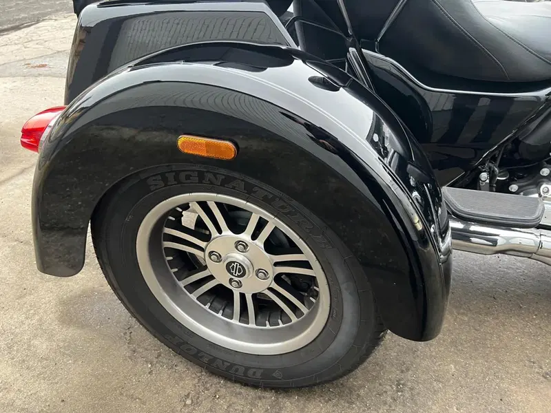 Harley-Davidson Tri Glide Ultra (2021 - 26) (19)