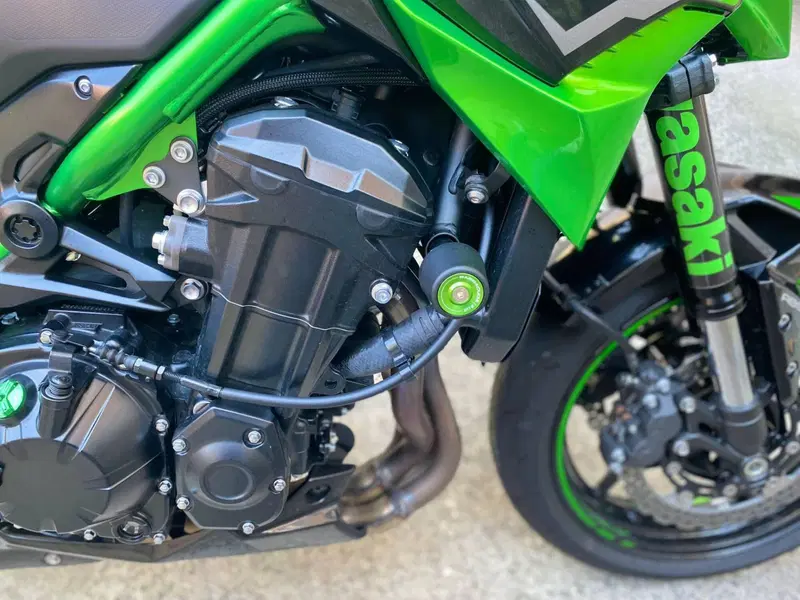 Kawasaki Z 900 Performance (2021 - 24) (8)