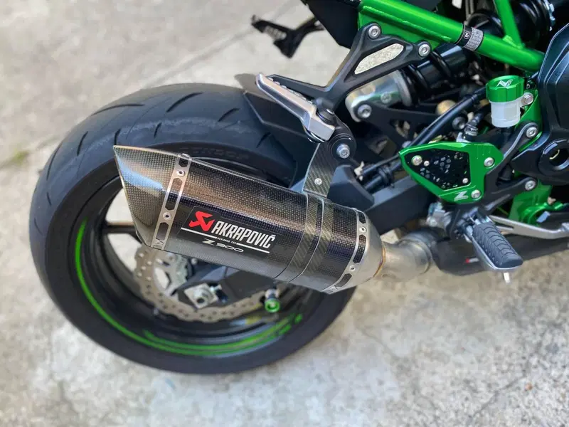 Kawasaki Z 900 Performance (2021 - 24) (11)