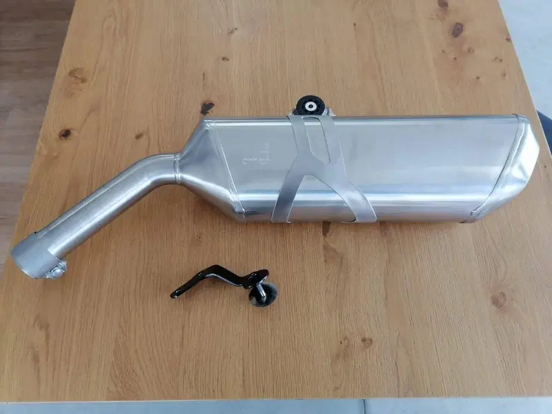 Scarico originale BMW F750GS – 2018/2024 (3)