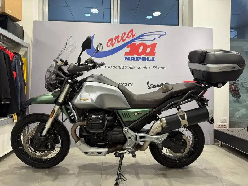 Moto Guzzi V85 TT Centenario (2021 - 22)