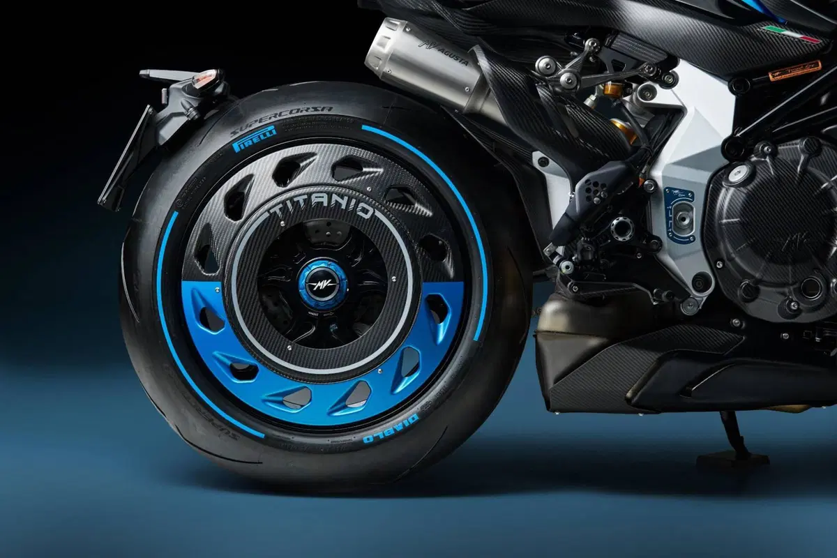 MV Agusta Rush 1000 (2023 - 26) (10)