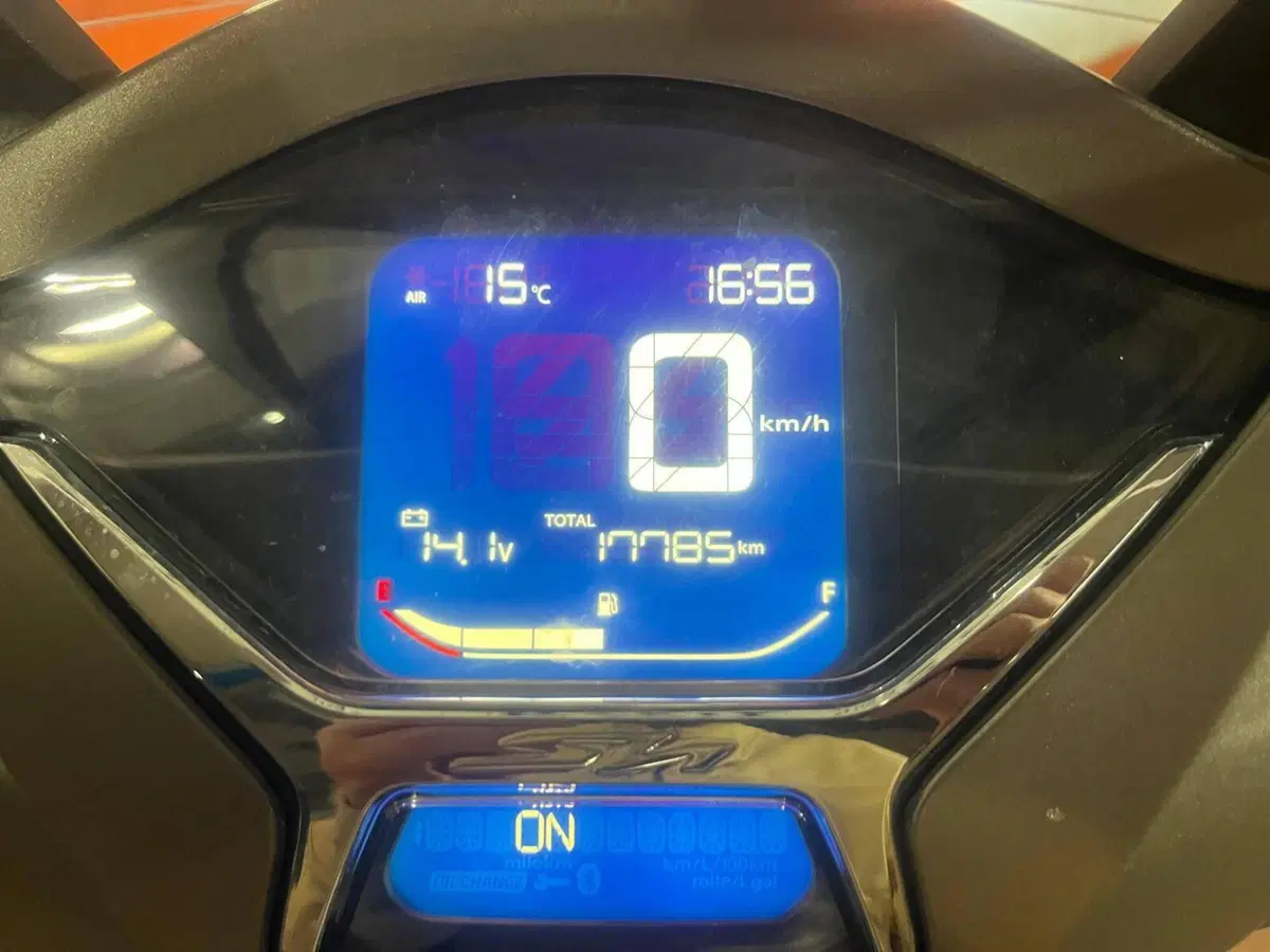 Honda SH 350 (2021 - 24) (5)