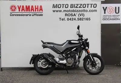 Husqvarna Svartpilen 125 (2021 - 23) usata